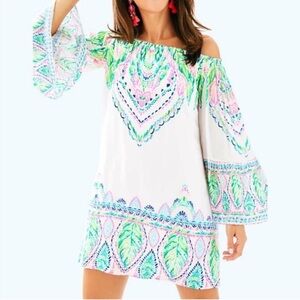 🦩🌴Lilly Pulitzer~Nevis Coconut Coast~ off shoulder bell sleeve🦩🌴(need xs)